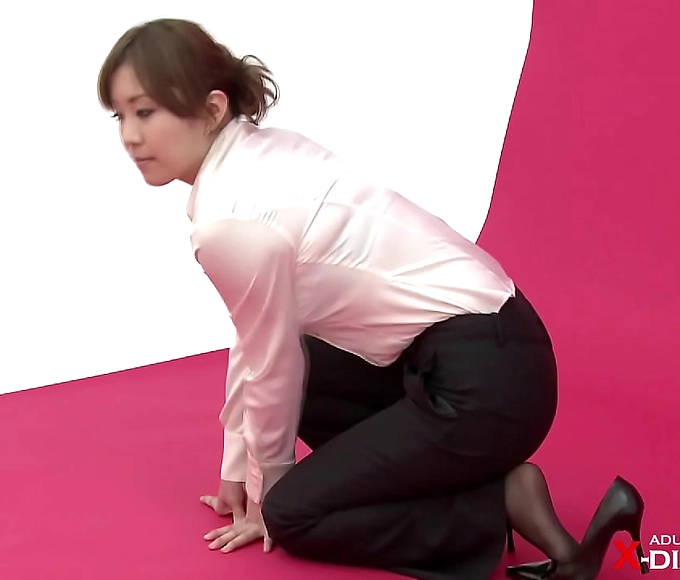 Juicy Japanese Nude Shoot with Makai Aoi
