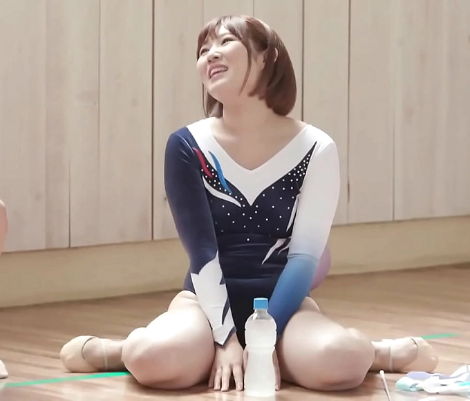 Japanese Gymnastics Enthusiasts Go Fela for Luscious Leotards!