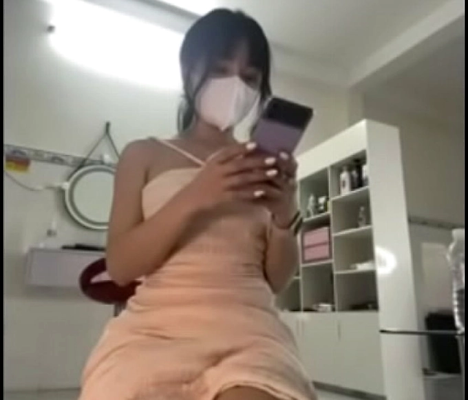 Discover the Luscious Beauty with a Hot, Tight Body - The Most Sought-After Vietnamese MILF!