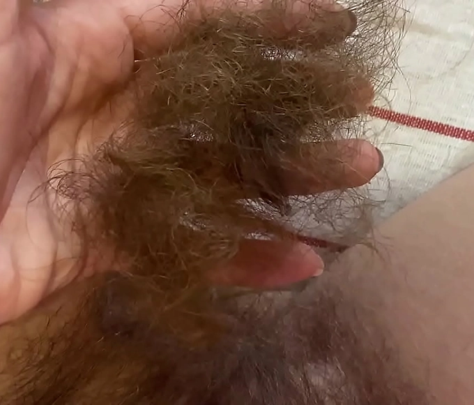 Revealing My Luscious, Enchanting Pussy Hair Close-Up