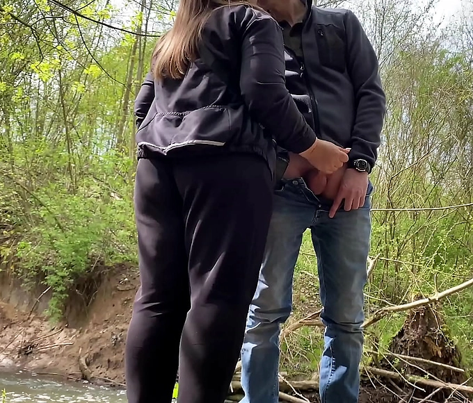 Jaw-Dropping Blowjob from Hot Stepmom - You Won't Believe Your Eyes!