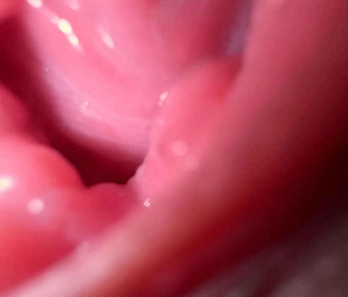 Juicy Mia Spreads Wide for Your Viewing Pleasure - Let's Cum Together!