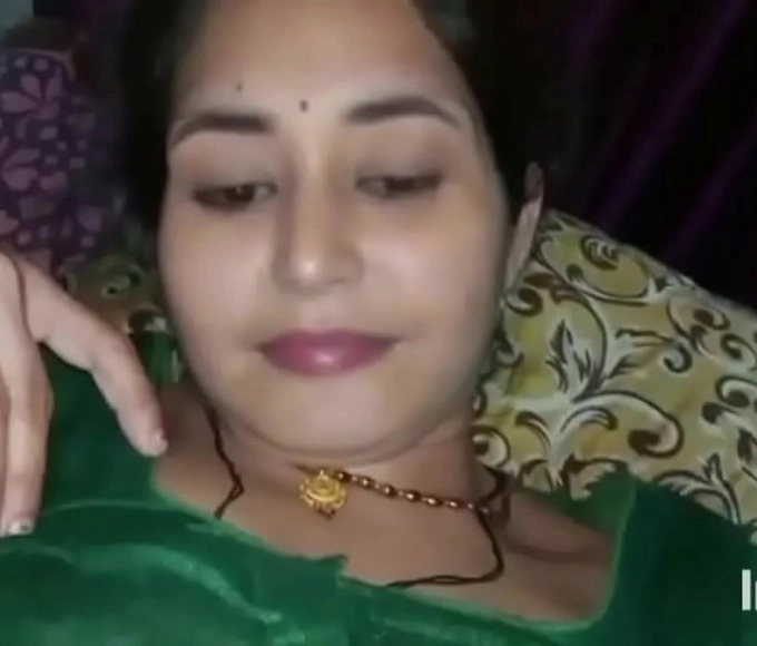 Behind the Scenes: Indian Hot Girl Gets Fucked by Older Man as Hubby Is Away!