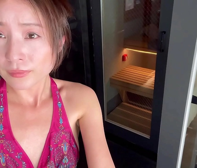 Revealing My Luscious Body: A Steamy Sauna Session