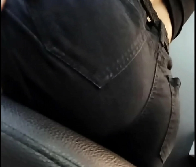 18-year-old cousin seduces you to fuck her hot ass!