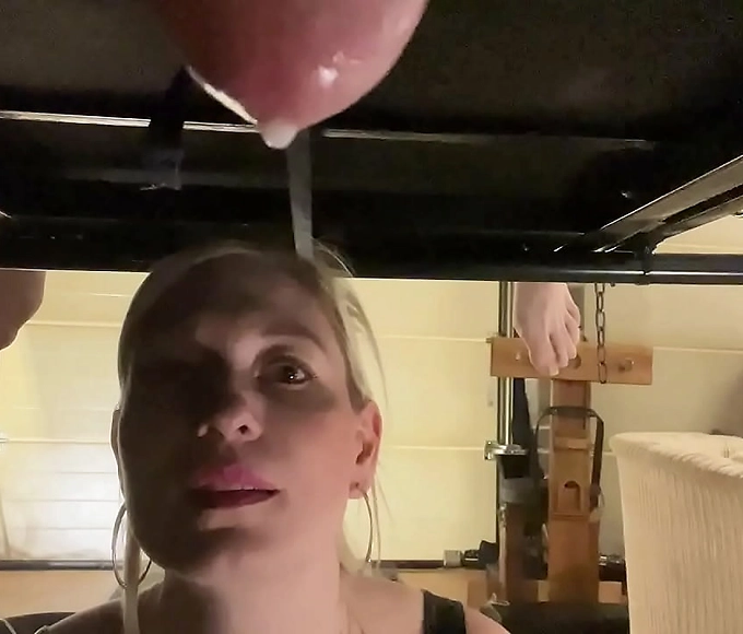 Glass Play: Luscious MILF Ruins Multiple Toys in Sensual Milking Session