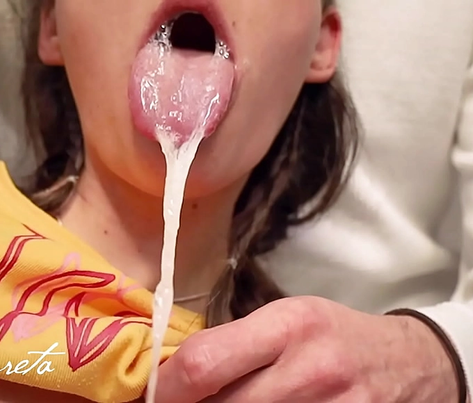 Sink Your Teeth into Luscious Throatpie Action with Closed Mouth Cum Shots - Amateur Lanreta