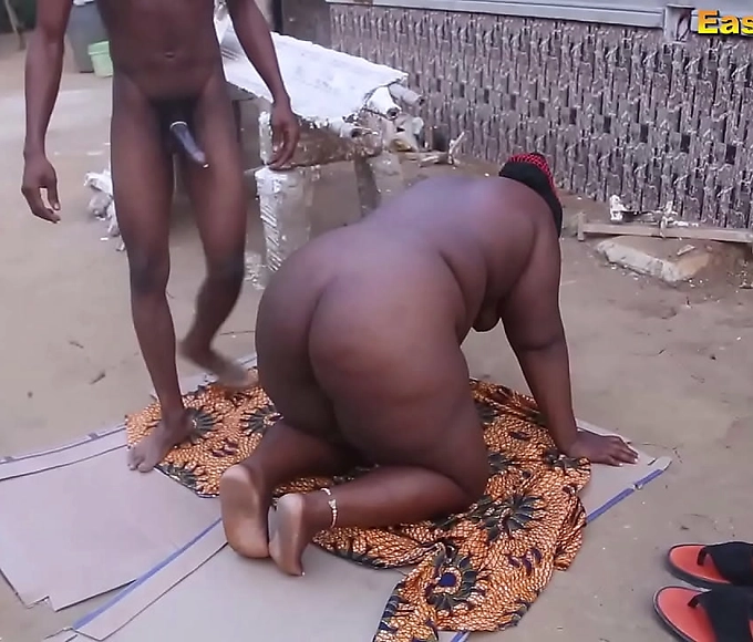 Ebony BBW Eastsidebabe Gives You a Taste of the King Empire with Hardcore Action