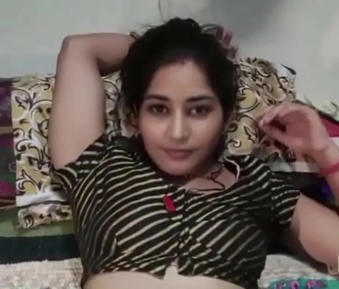 Discover the Alluring Indian Enchantress' Intimate Moments with Her Lover in This Luscious XXX Video!