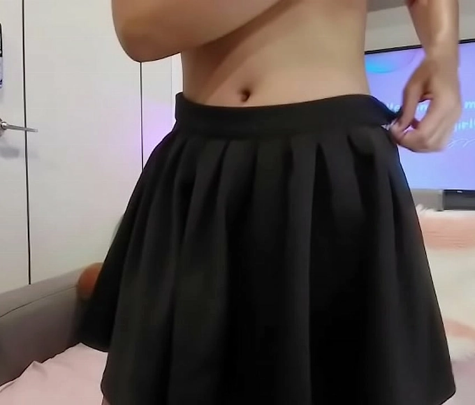 Thai Sensation: Cute Girl's Sexy Romp in Bangkok!