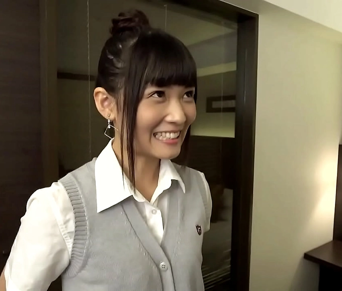 Sexy Japanese Enchantress in School Uniform Seduces Other Men - No Middle Ground SEX ※ 'No Unsatisfied Desires' Processing Sex with Dazhnna - Apply Now SEX!