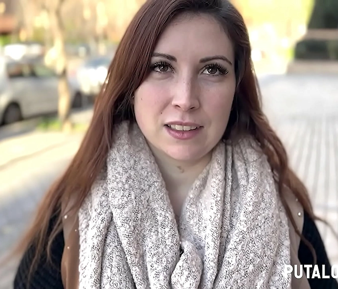 Experience PutaLocura's 'Pillada en la Calle' with Tetona Chubby Mia Queen