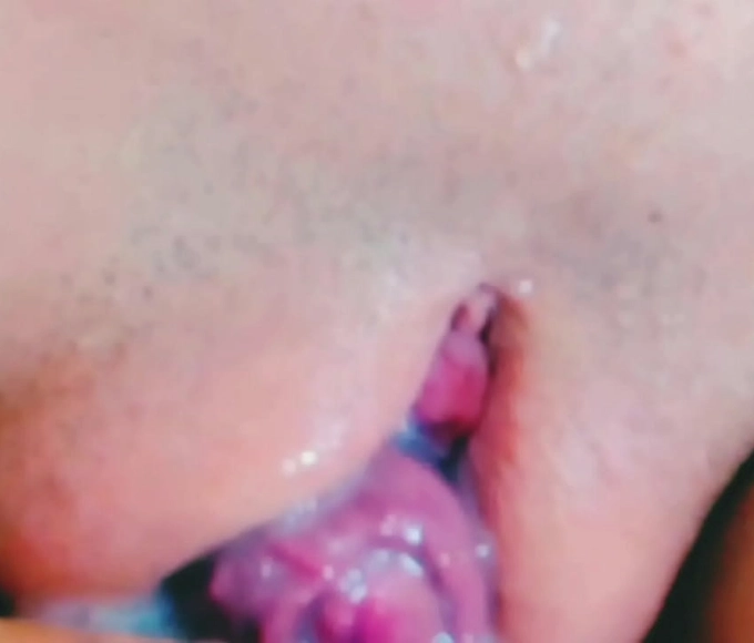 Japanese Beauty Gives Amazing Handjob and Cums Hard - MILF Fever!