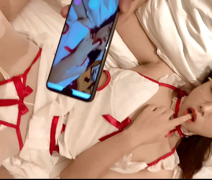 Unleash Your Desires! Record Your Passionate Sex Life with Popular Pornstar