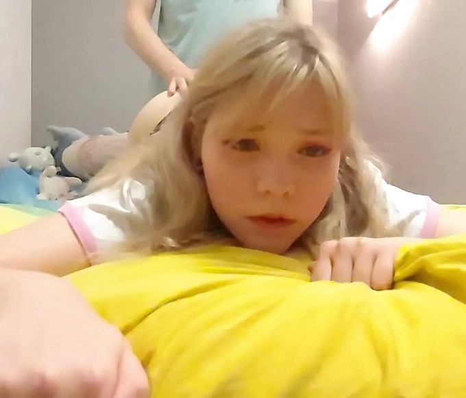 Cum for Me, Sweetie! 5-Minute Break to Watch Hot Asian Chick with Amazing Curves!