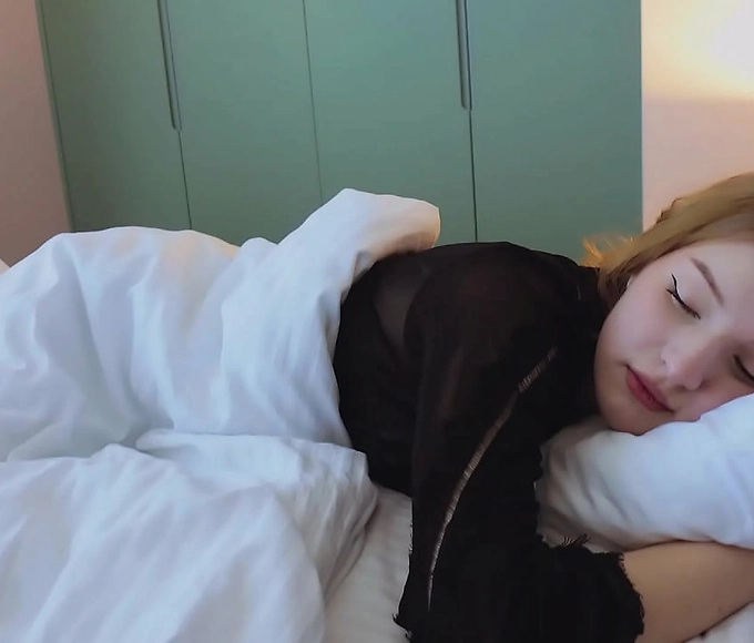 Satisfy Your Spouse with this Effective Headache Medicine & Experience Amazing Rough Sex!