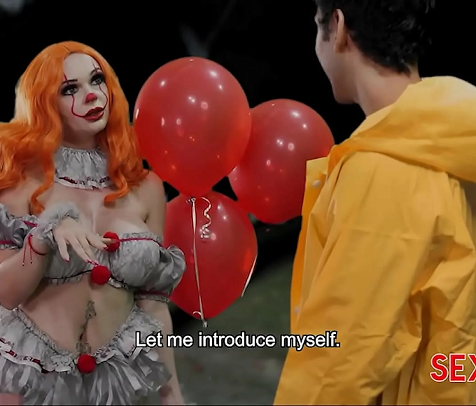 JAV MILF Emily Thorne's Luscious Halloween Special - Sexy and Scary!