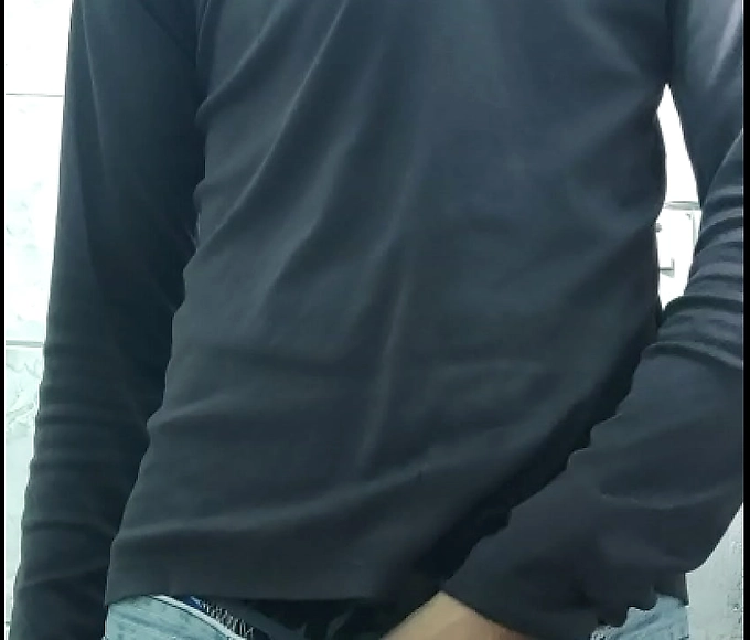 Discover the Pleasure of a Rising Star: Hot Guy's Erotic Solo Session