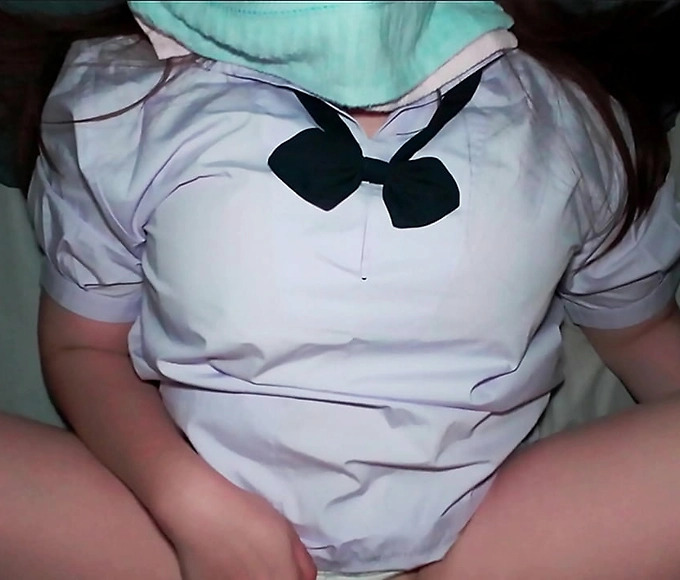 Thai Teen Cutie Opens Up Her Juicy Hole After Finishing Class