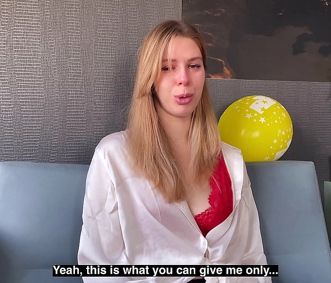 Gorgeous New Year Gift for a Deserving StepMom's Family Fantasy!