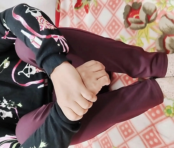 Enchanting Desi Indian Pinky's Luscious Ass Fucked: A Must-Watch for Fans of Sexy Girls