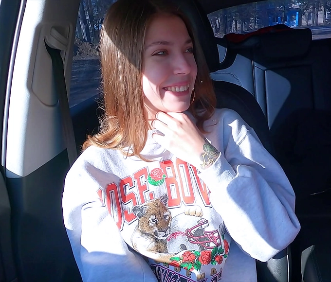 Sexy Petite Asian Bunny-girl Likes To Suck a Dick Before Jumping On It